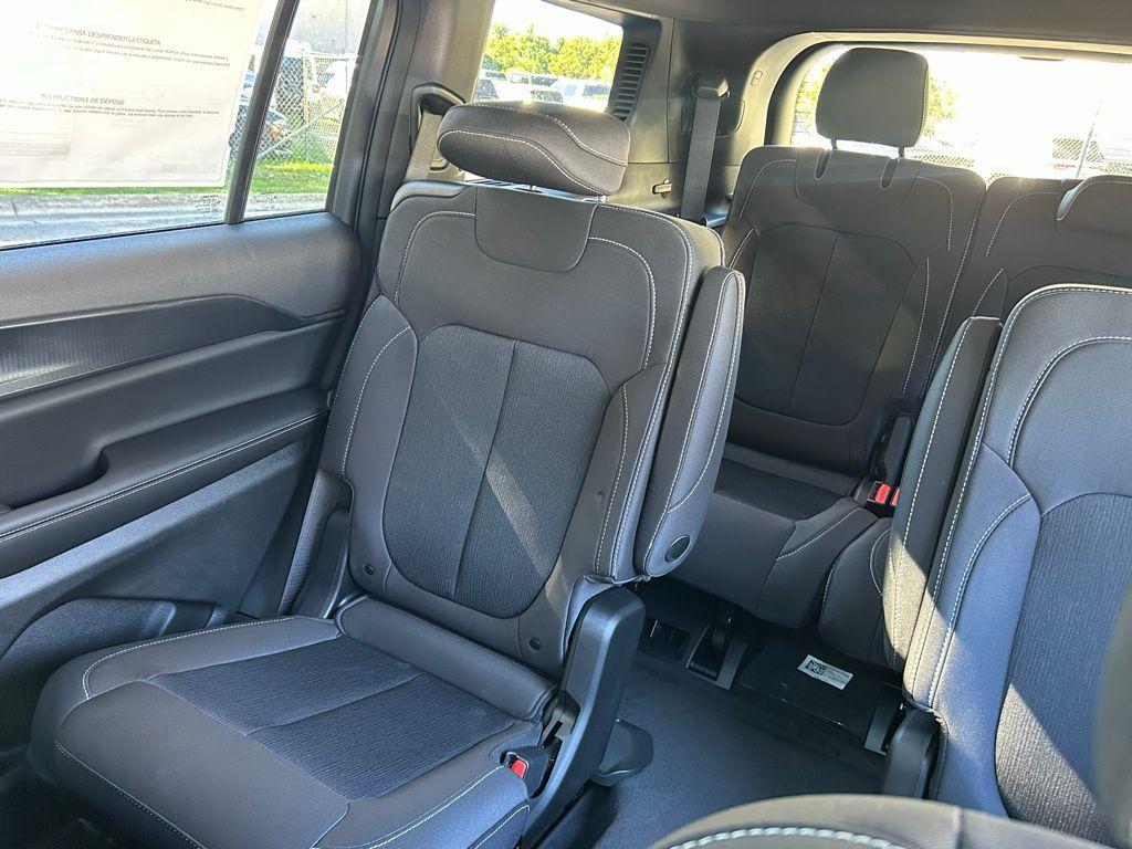 new 2025 Jeep Grand Cherokee L car, priced at $35,880