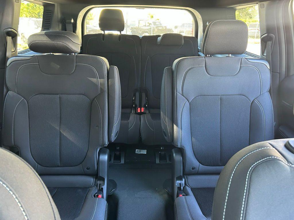 new 2025 Jeep Grand Cherokee L car, priced at $35,880