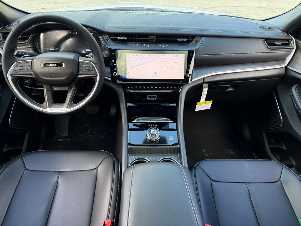 new 2026 Jeep Grand Cherokee car, priced at $44,835