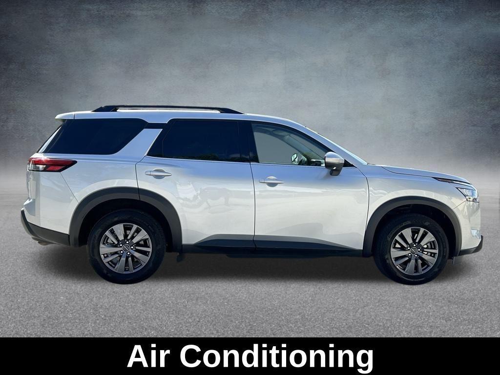 used 2025 Nissan Pathfinder car, priced at $28,989