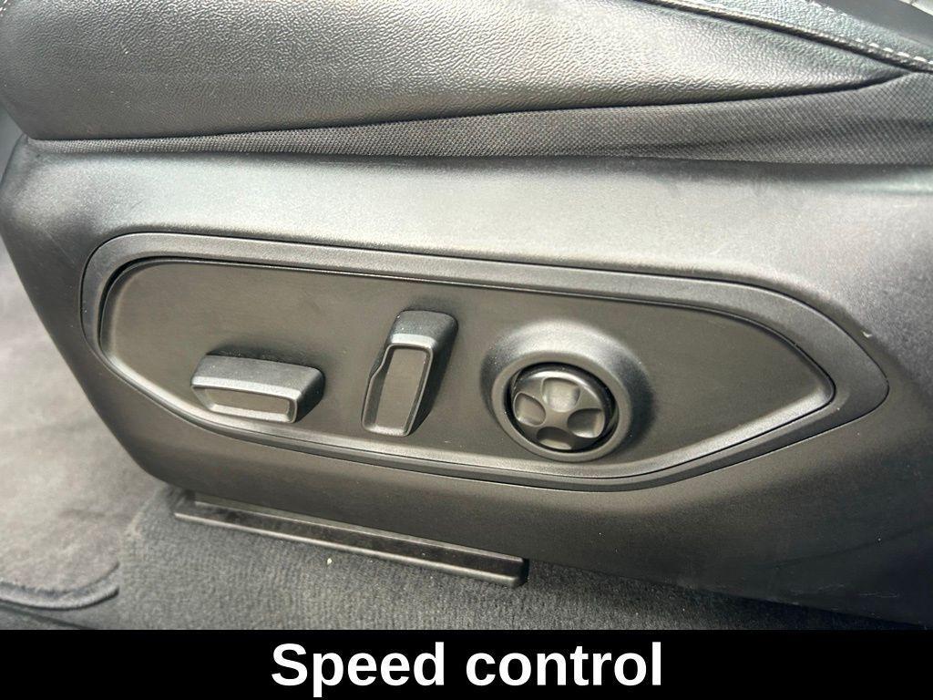 used 2024 Jeep Grand Cherokee car, priced at $35,896