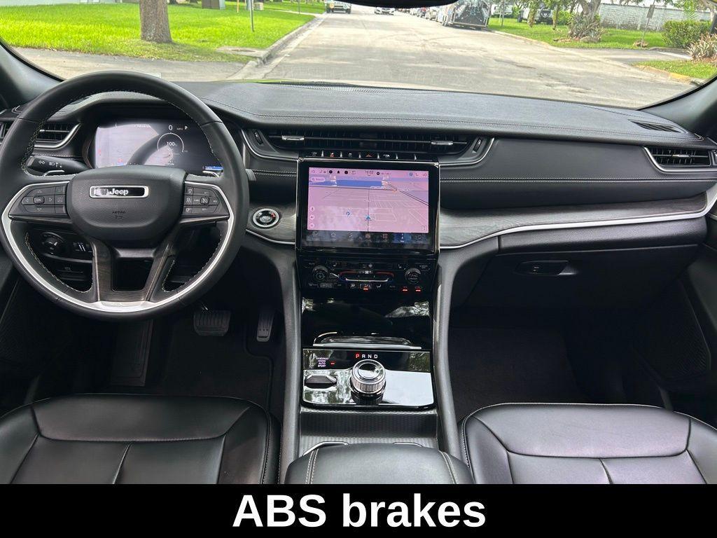 used 2024 Jeep Grand Cherokee car, priced at $35,896