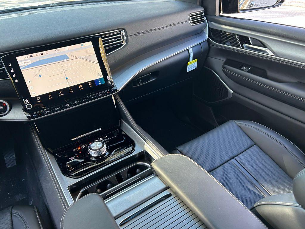 new 2026 Jeep Grand Wagoneer car, priced at $65,570