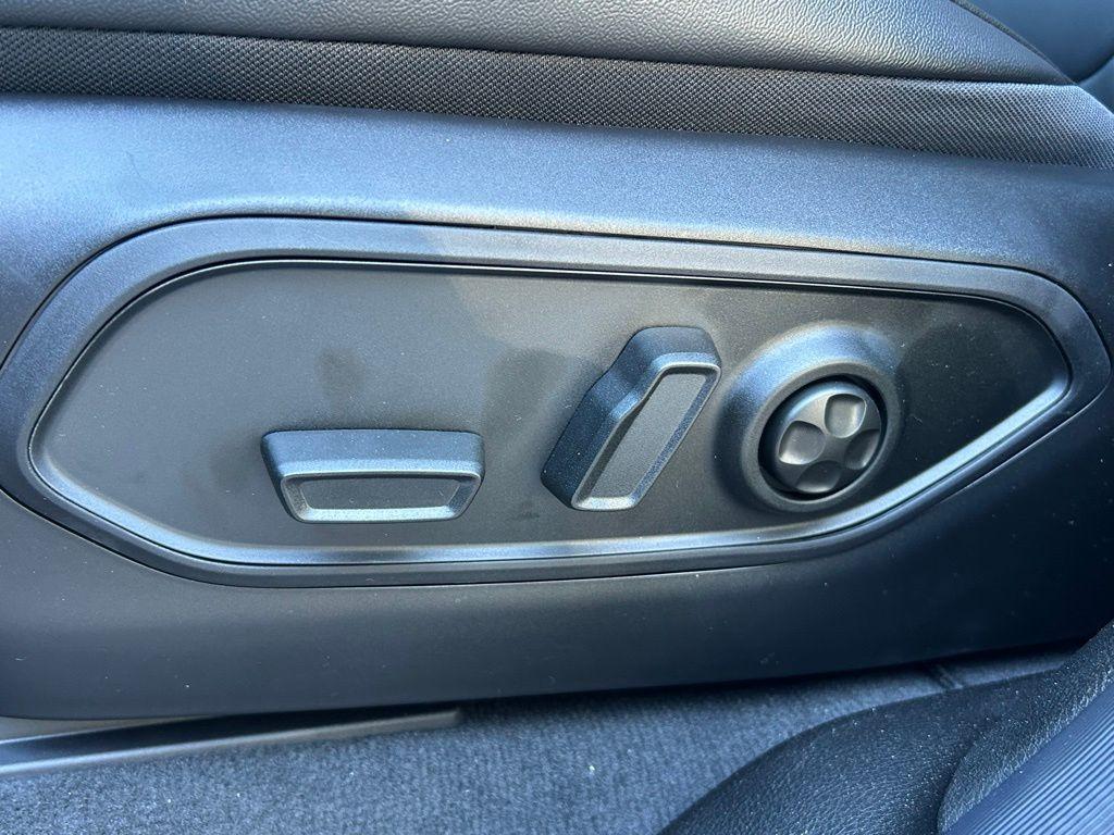 new 2025 Jeep Grand Cherokee L car, priced at $46,310