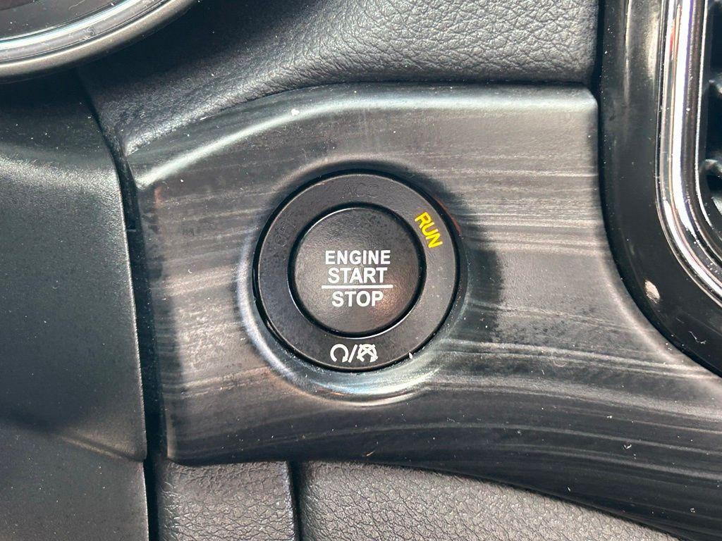 used 2022 Jeep Grand Cherokee WK car, priced at $20,336