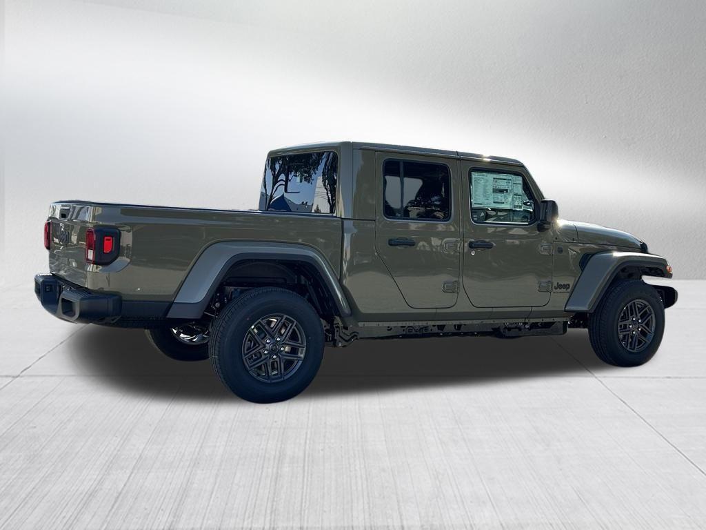 new 2026 Jeep Gladiator car, priced at $44,068