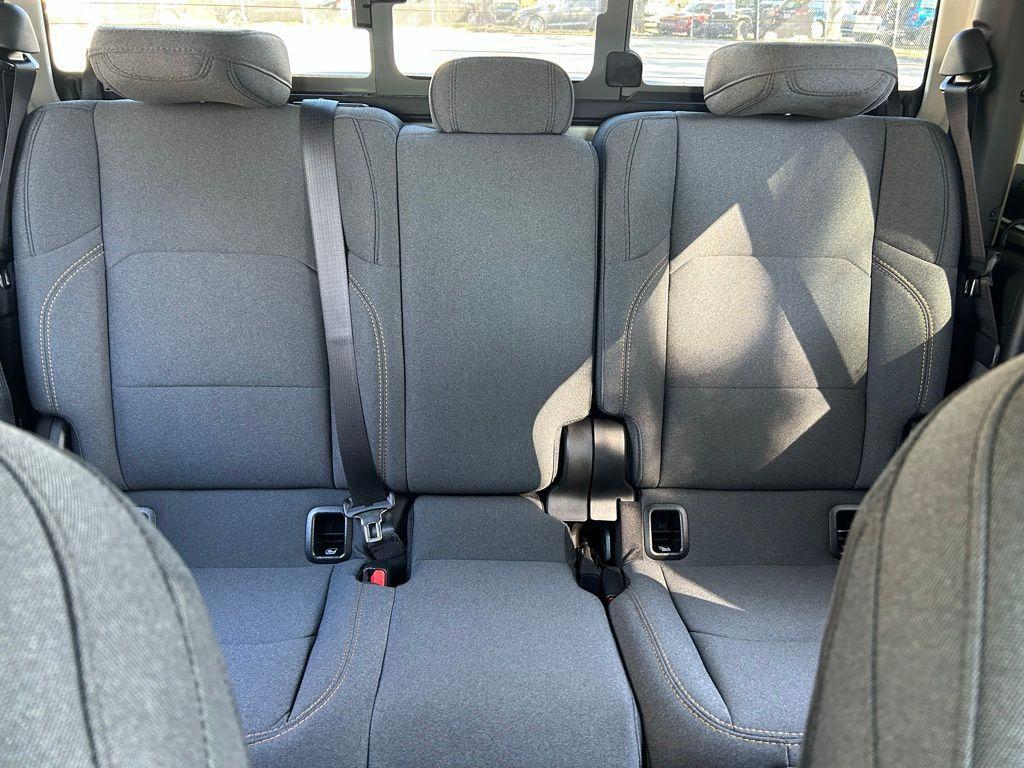 new 2026 Jeep Gladiator car, priced at $44,068