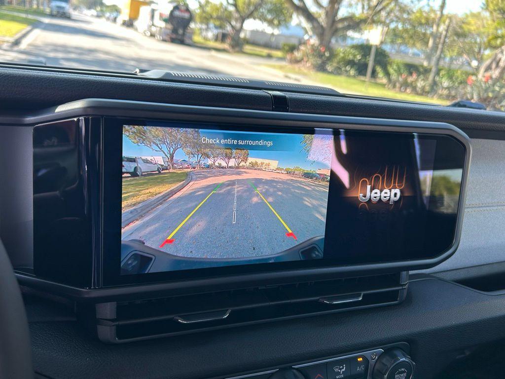 new 2026 Jeep Gladiator car, priced at $44,068