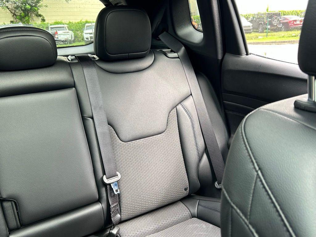 new 2025 Jeep Compass car, priced at $33,335