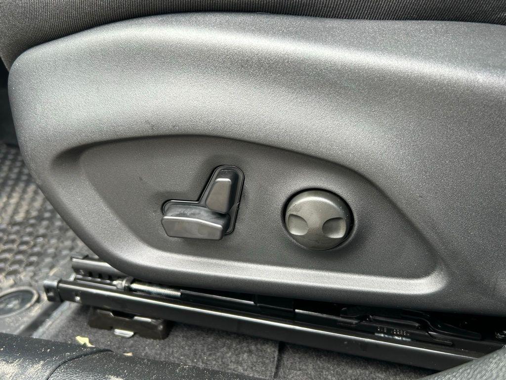 new 2025 Jeep Compass car, priced at $33,335