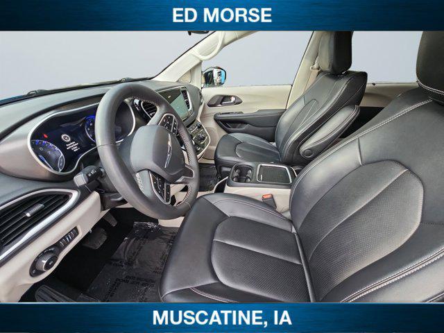 used 2024 Chrysler Pacifica car, priced at $29,490