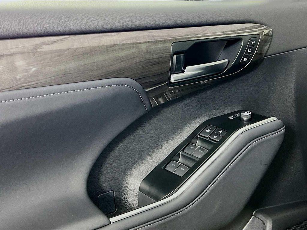 new 2026 Toyota Highlander car, priced at $57,687
