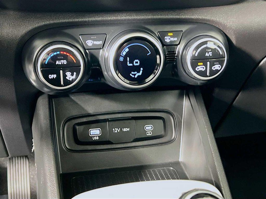 used 2024 Hyundai Venue car, priced at $19,491