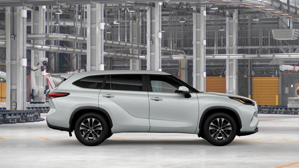 new 2026 Toyota Highlander car, priced at $49,477