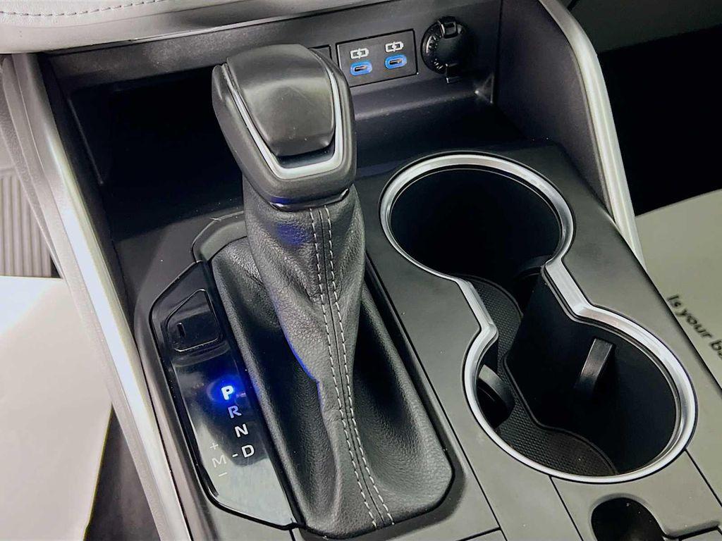 used 2022 Toyota Highlander car, priced at $34,991