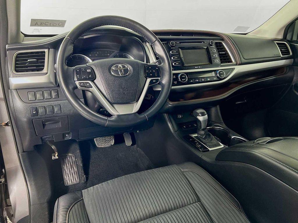 used 2015 Toyota Highlander car, priced at $17,500