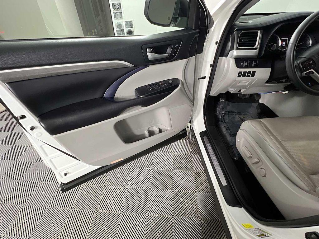 used 2017 Toyota Highlander car, priced at $24,767