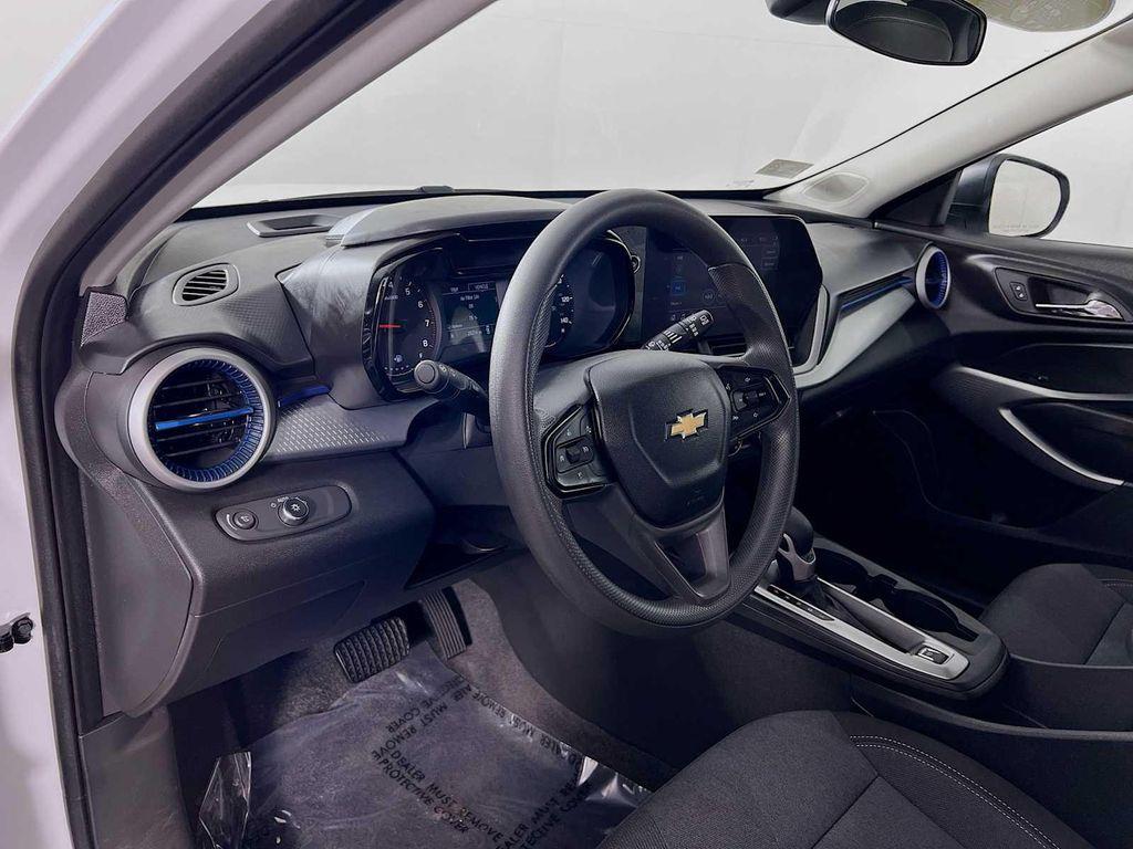 used 2025 Chevrolet Trax car, priced at $21,399