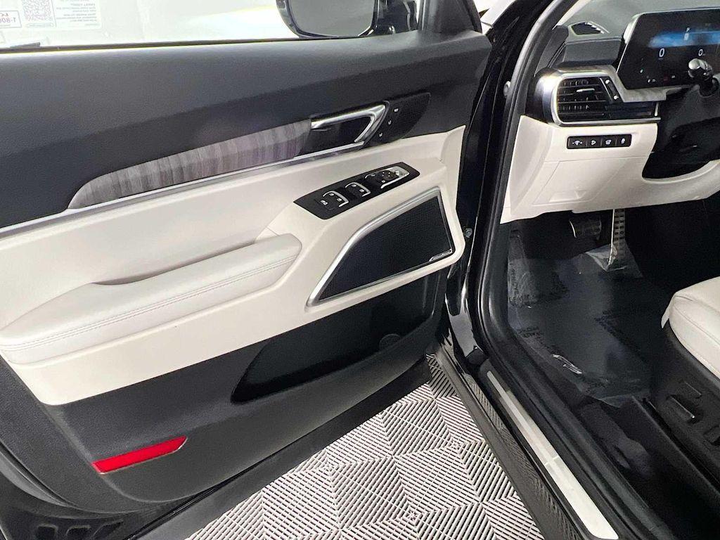 used 2024 Kia Telluride car, priced at $35,790