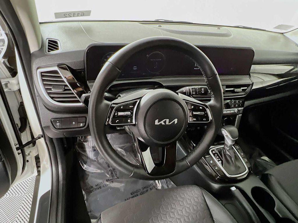 used 2024 Kia Seltos car, priced at $22,695