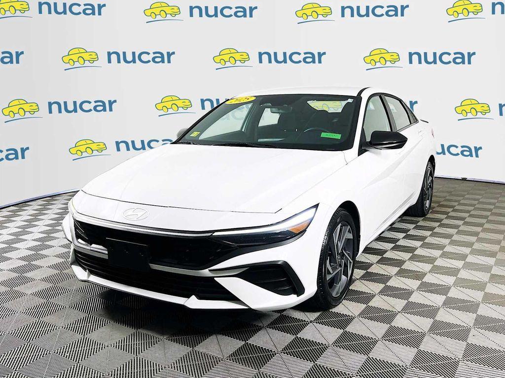 used 2025 Hyundai Elantra car