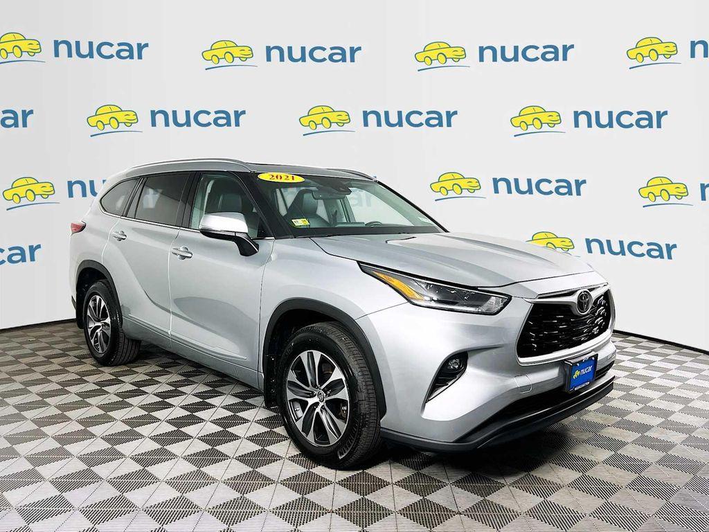 used 2021 Toyota Highlander car, priced at $32,995