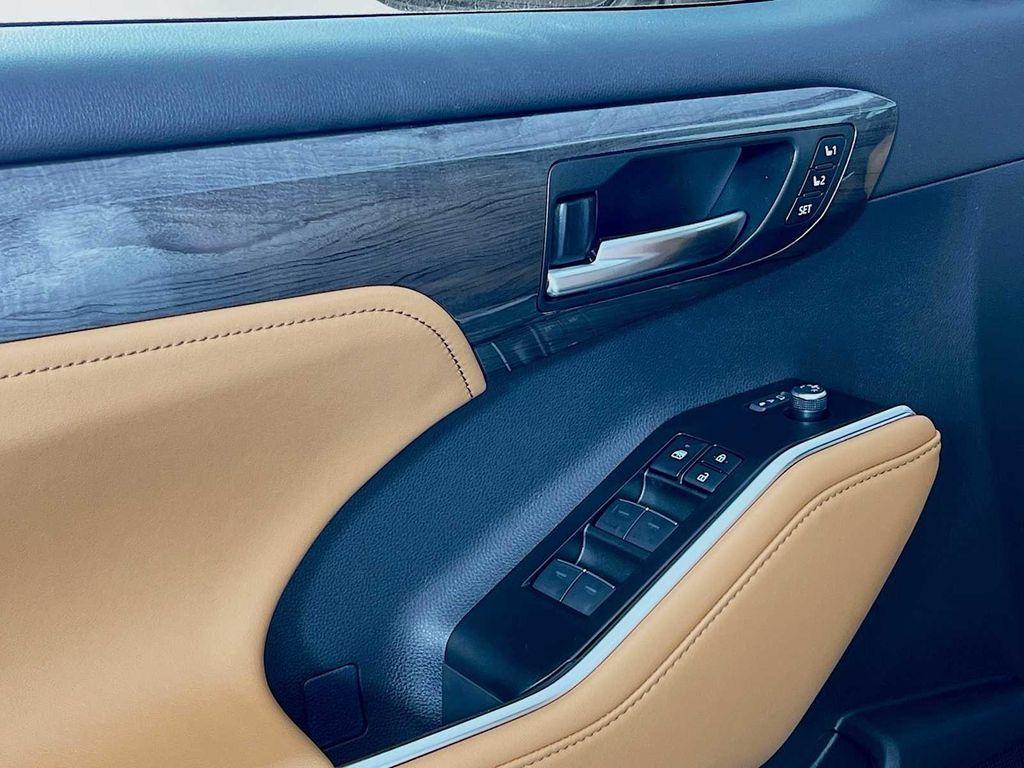 new 2026 Toyota Highlander car, priced at $57,731