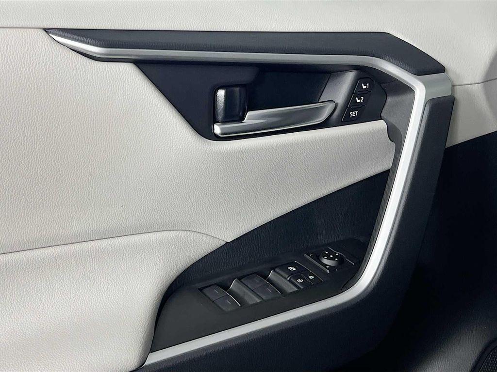 new 2025 Toyota RAV4 car, priced at $40,398