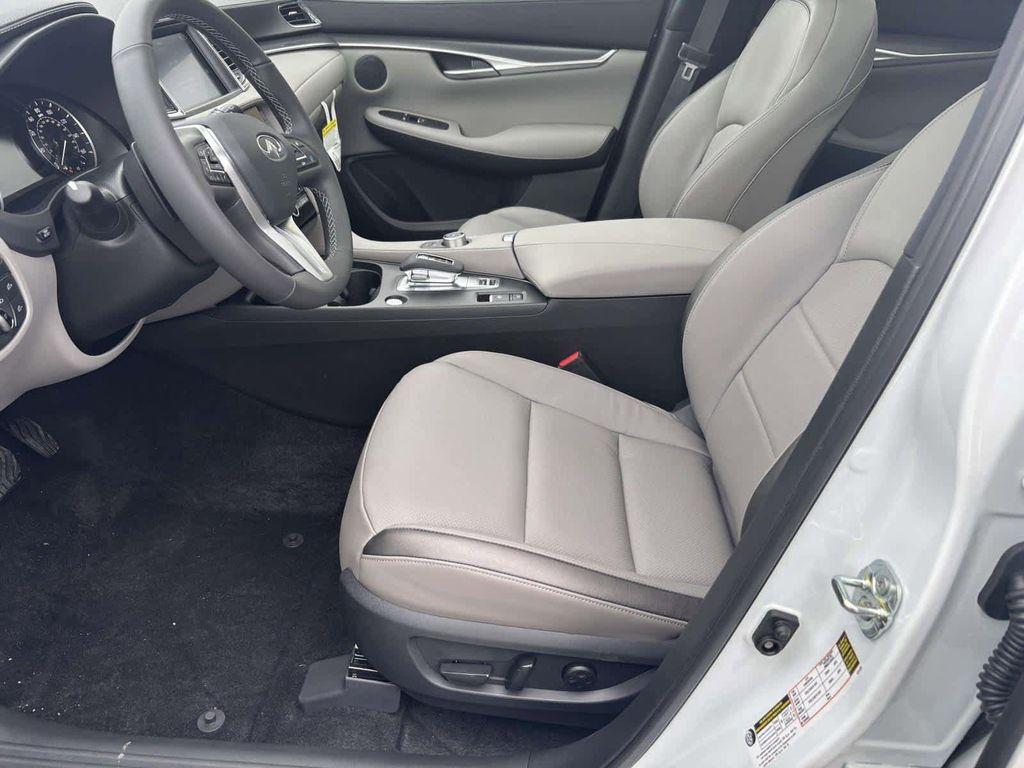 new 2025 INFINITI QX50 car, priced at $47,818