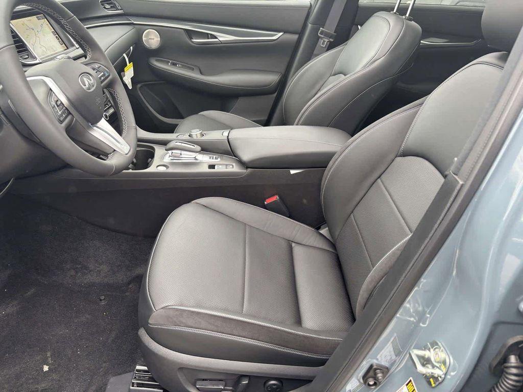 new 2025 INFINITI QX50 car, priced at $52,326