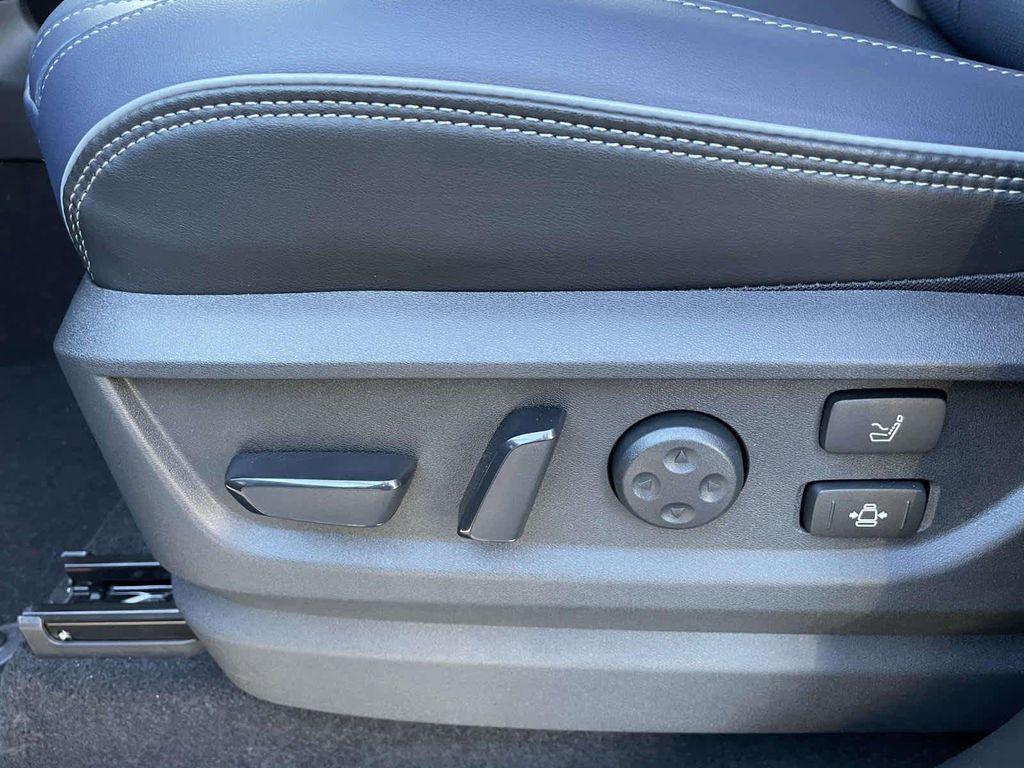 new 2026 INFINITI QX80 car, priced at $106,320