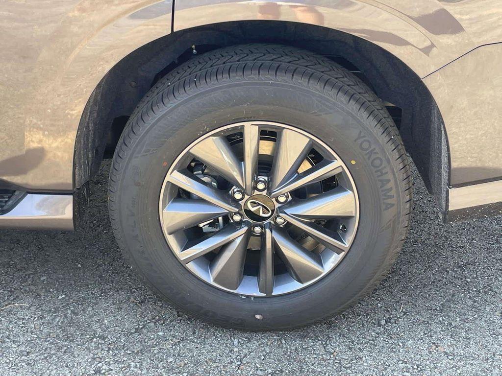 new 2026 INFINITI QX80 car, priced at $90,170