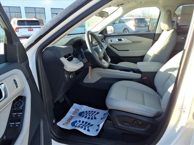 new 2025 Ford Explorer car, priced at $51,995