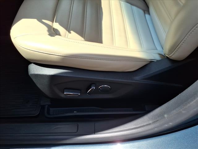 used 2019 Ford Edge car