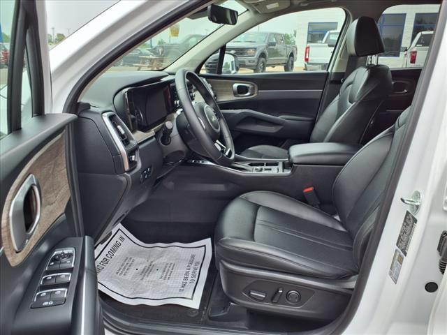 used 2023 Kia Sorento car, priced at $35,995