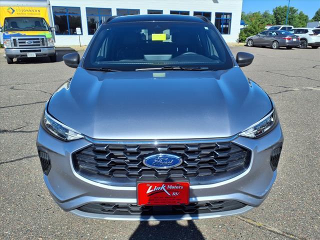 2024 Iconic Silver Ford Escape
