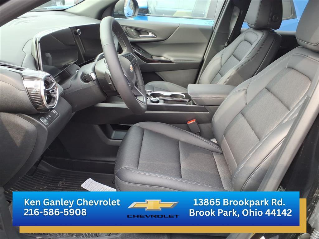 new 2026 Chevrolet Equinox car, priced at $30,650