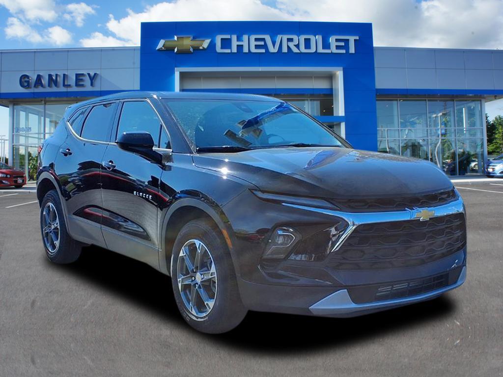 new 2025 Chevrolet Blazer car, priced at $34,572