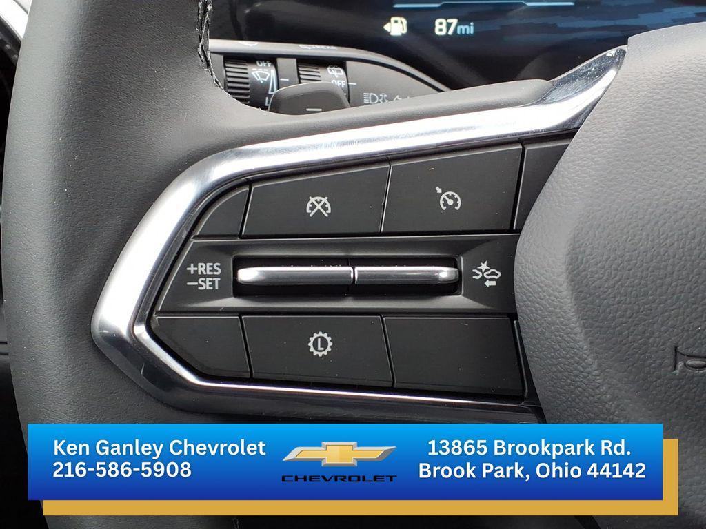 new 2026 Chevrolet Equinox car, priced at $31,107