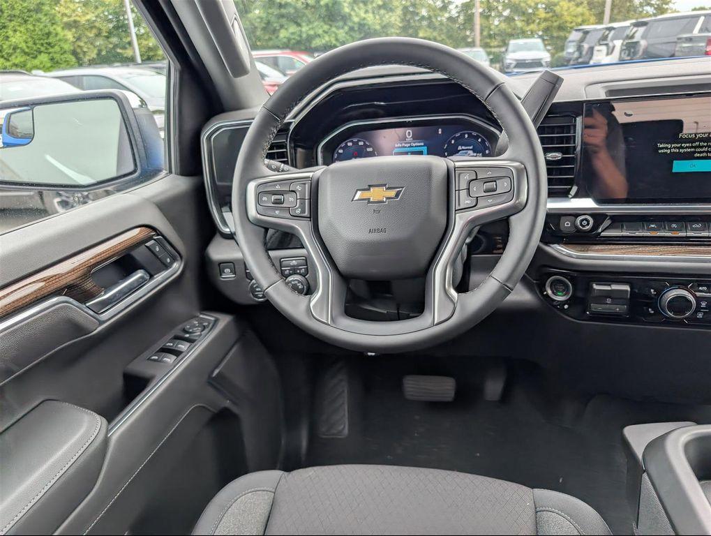 new 2025 Chevrolet Silverado 1500 car, priced at $56,539