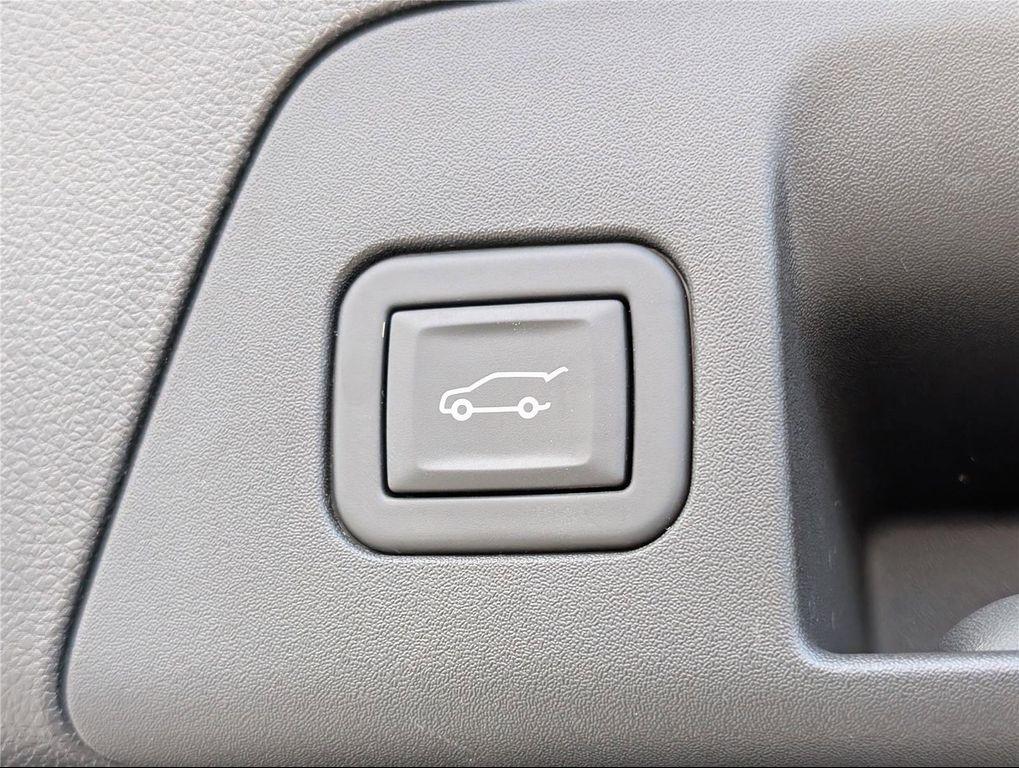 used 2023 Buick Envision car, priced at $26,299