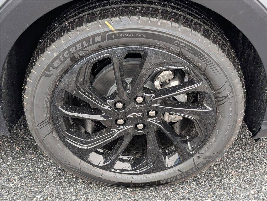 new 2027 Chevrolet Bolt car, priced at $30,394