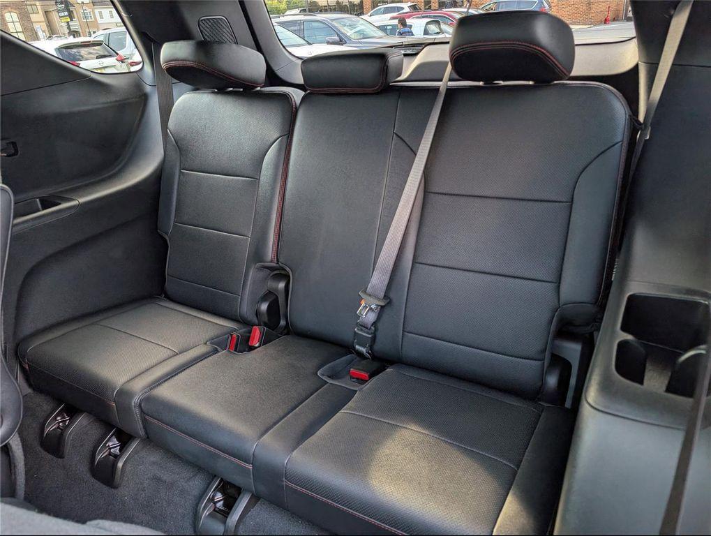 used 2024 Chevrolet Traverse car, priced at $48,299