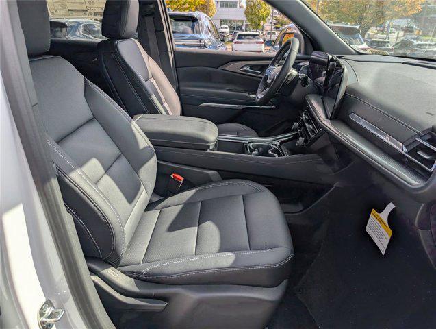 new 2026 Chevrolet Traverse car, priced at $43,480