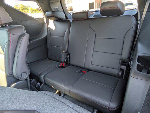 new 2026 Chevrolet Traverse car, priced at $46,290