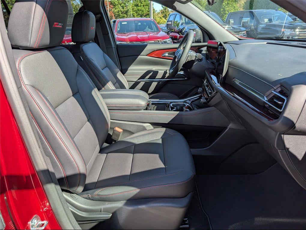 new 2026 Chevrolet Traverse car, priced at $48,089