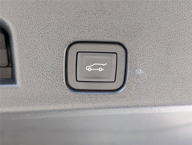 used 2025 Chevrolet Traverse car, priced at $33,000