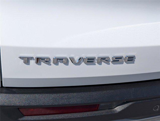 used 2025 Chevrolet Traverse car, priced at $33,000