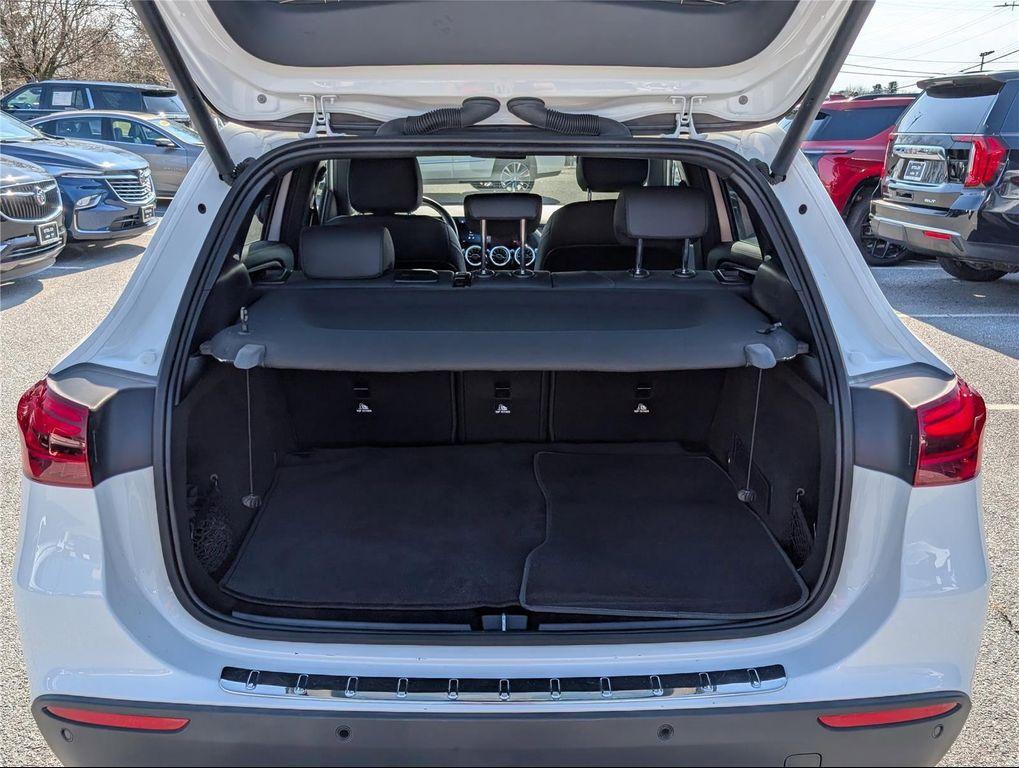 used 2025 Mercedes-Benz GLA 250 car, priced at $25,799