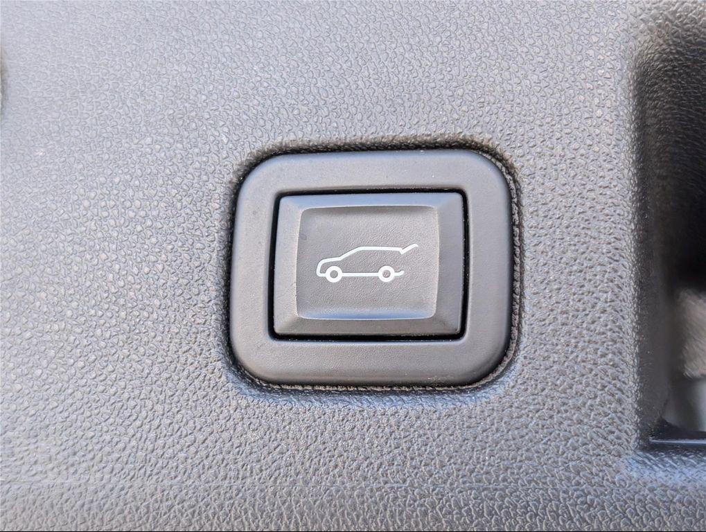 used 2024 Chevrolet Equinox car, priced at $22,299